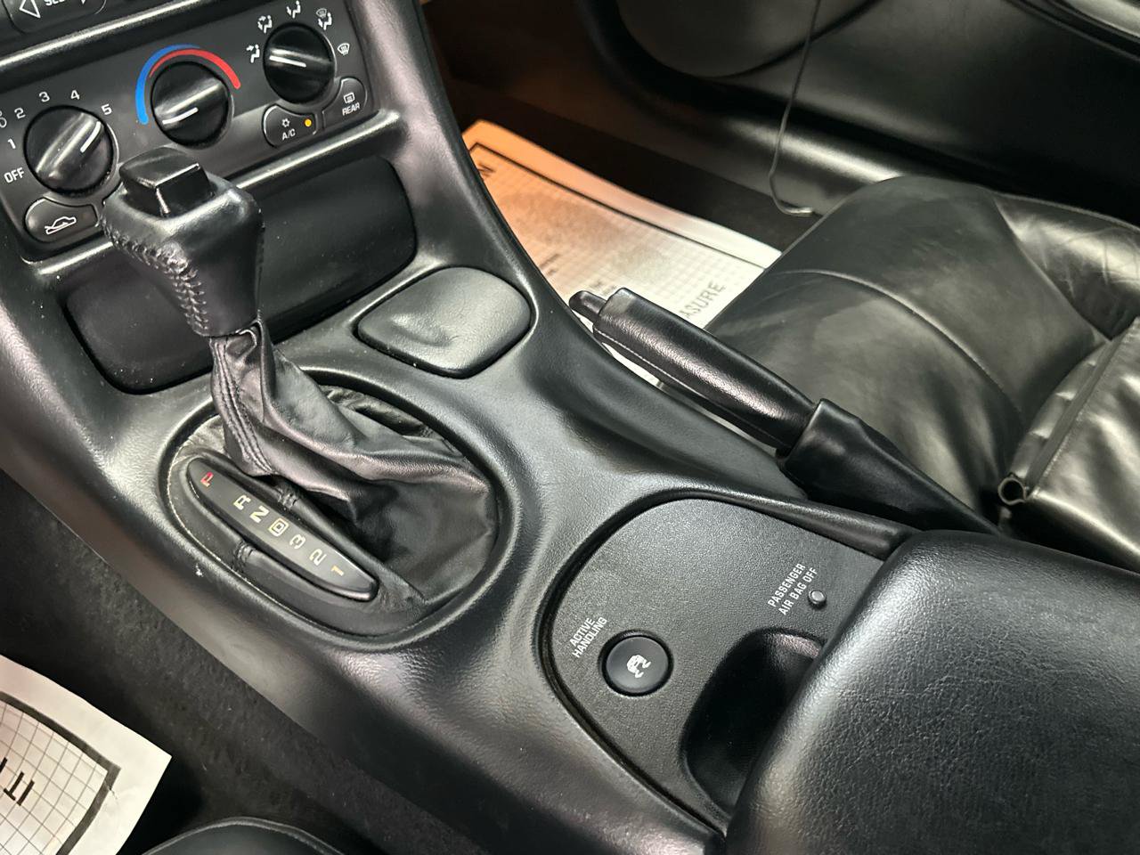 Used 2002 Chevrolet Corvette Coupe RWD image 19