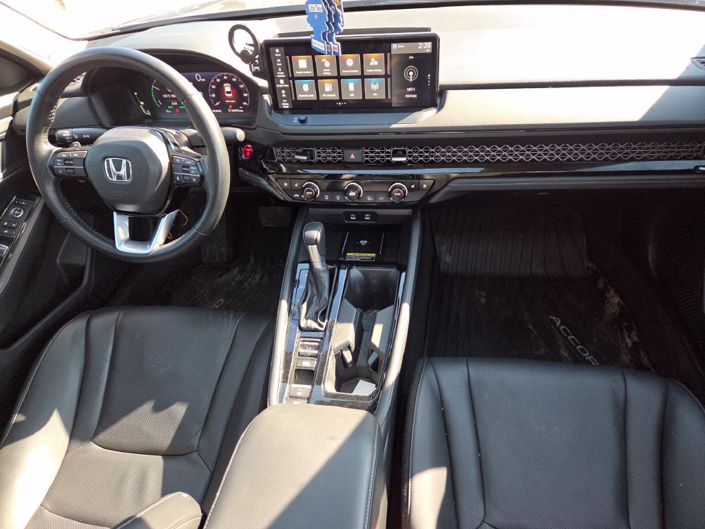Used 2024 Honda Accord Touring image 30