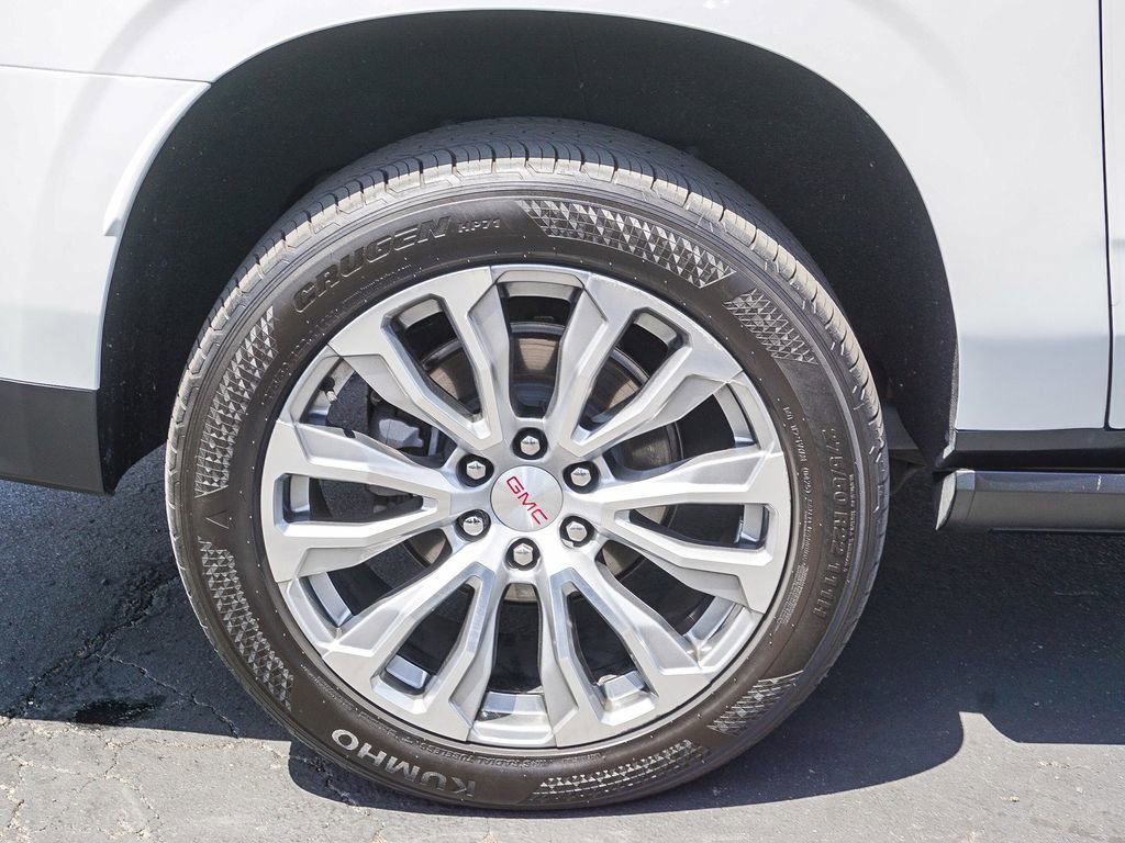 Used 2023 GMC Yukon XL Denali AWD/4WD image 8