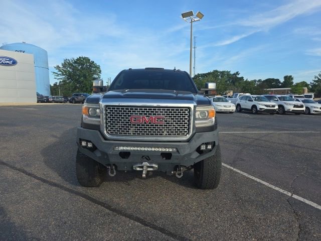 Used 2016 GMC Sierra 2500 Denali w/ Duramax Plus Package AWD/4WD image 8
