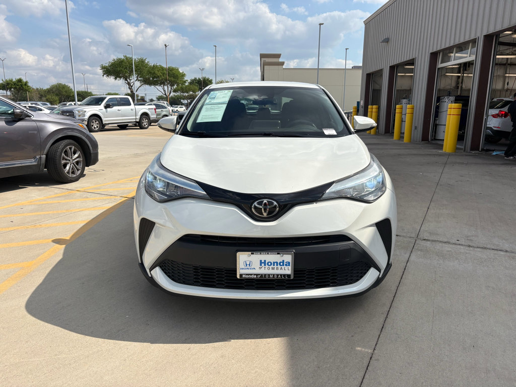 Used 2021 Toyota C-HR LE image 3