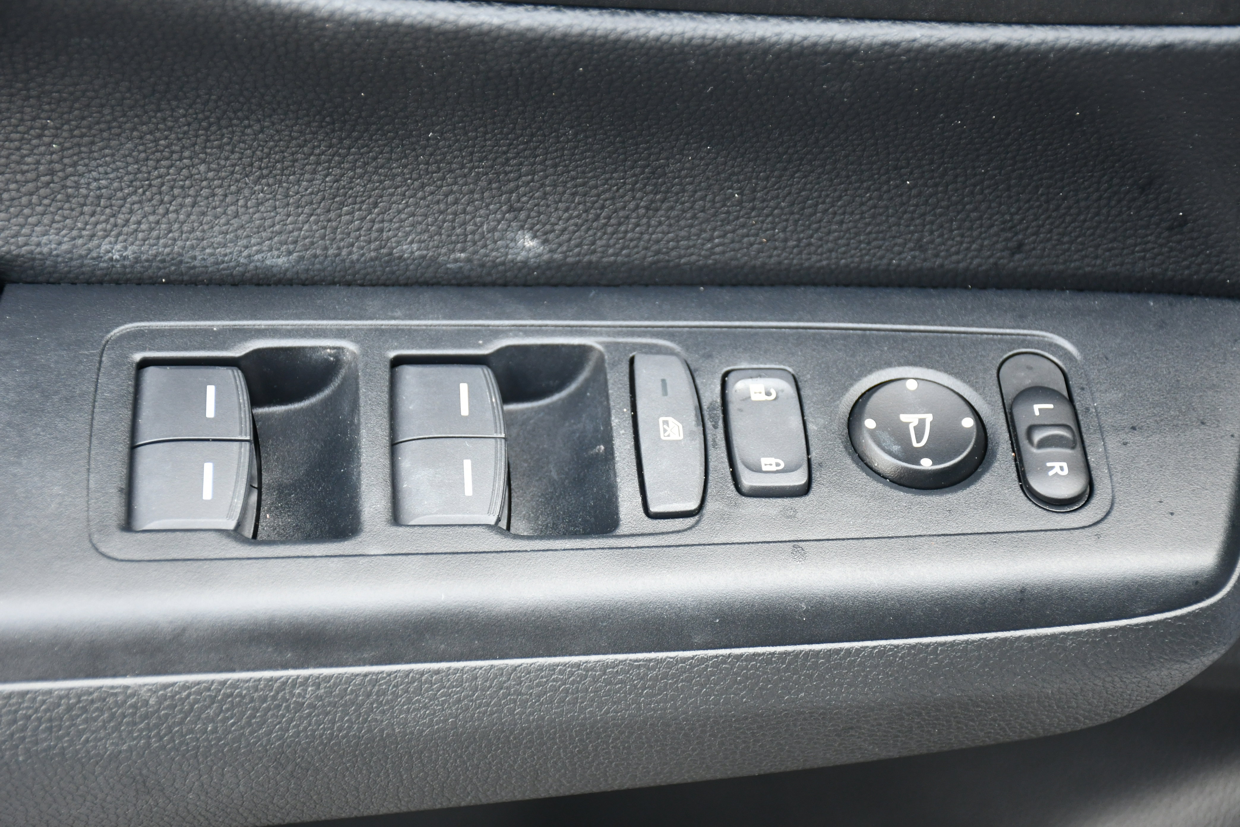 Certified 2024 Honda CR-V Sport-L image 16