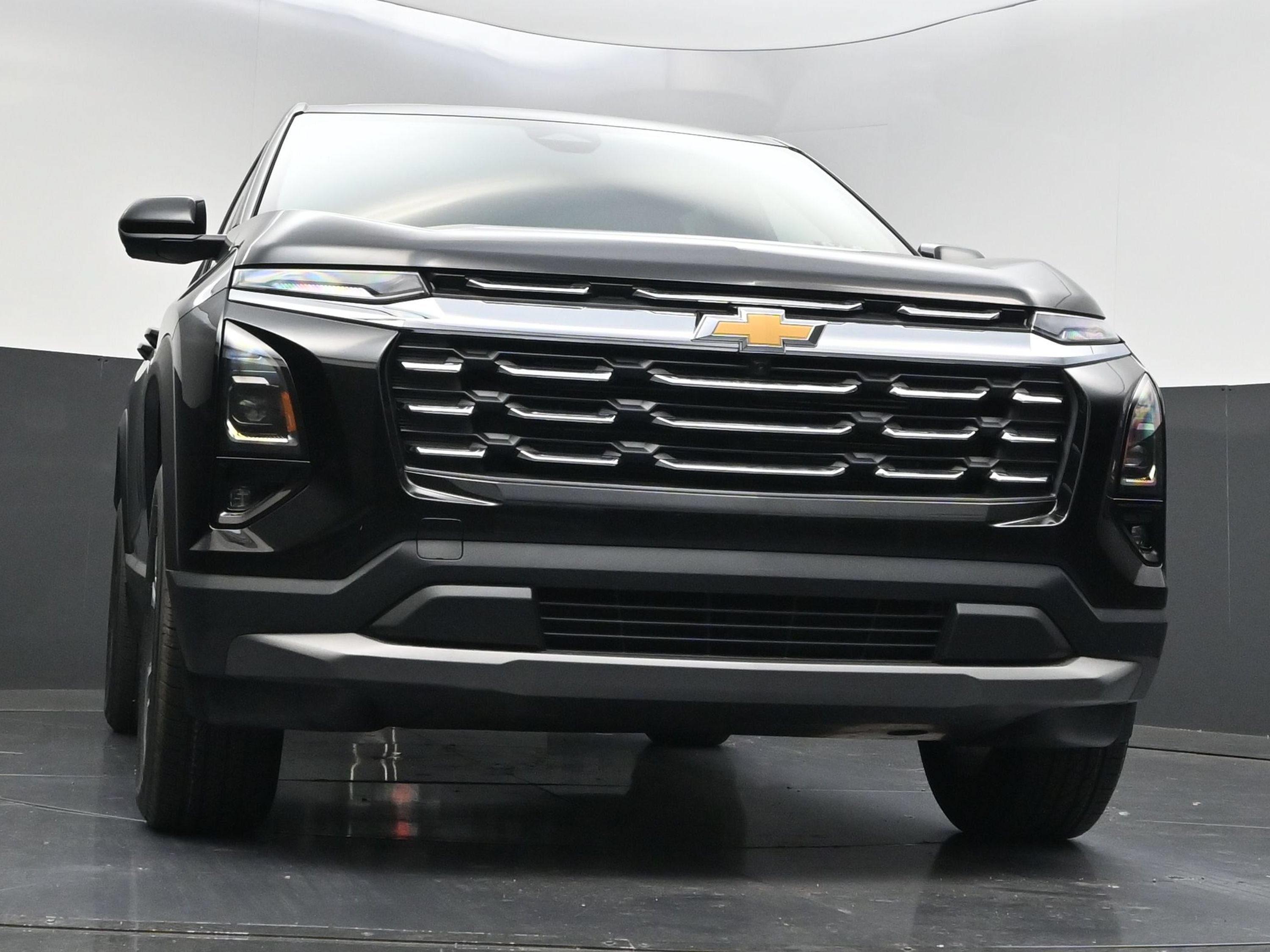 New 2027 Chevrolet Equinox LT w/ Convenience Package II FWD image 42