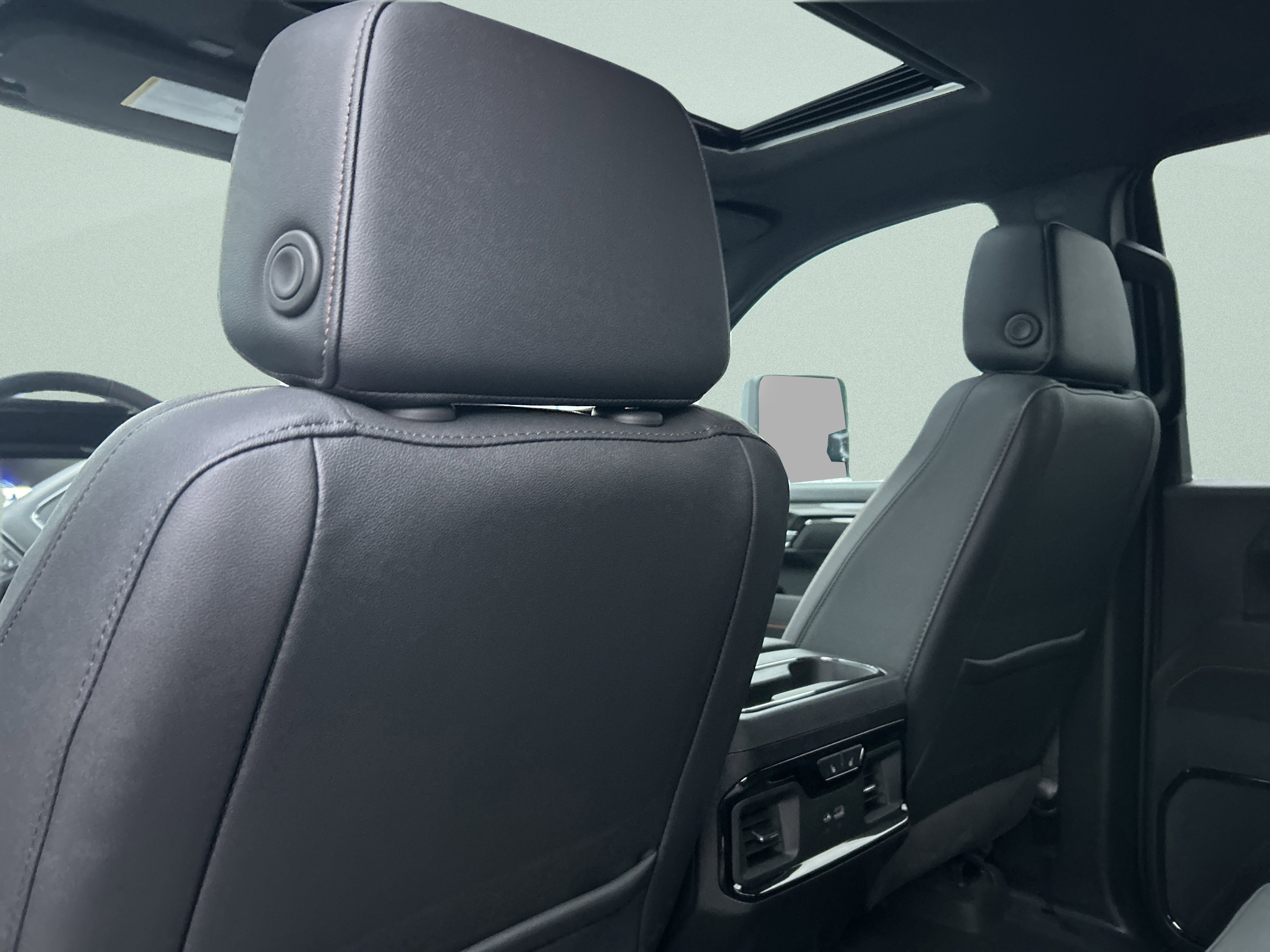 New 2026 GMC Sierra 2500 AT4 w/ AT4 Premium Plus Package image 13