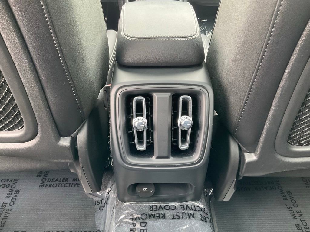 Used 2021 Volvo XC40 P8 Recharge AWD/4WD image 41