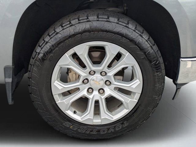 Used 2023 Chevrolet Silverado 1500 LTZ image 9