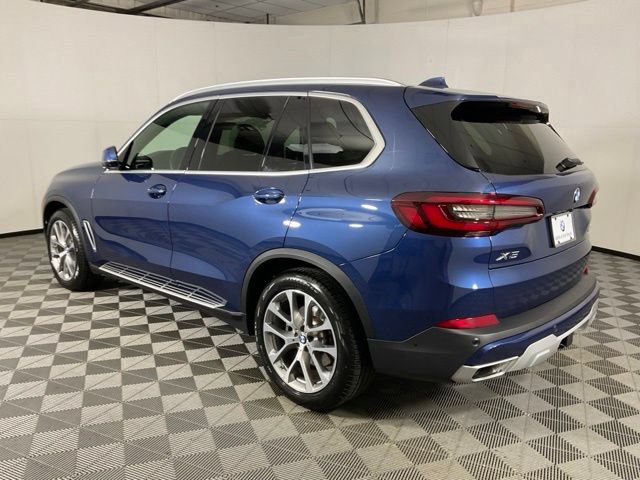 Used 2021 BMW X5 xDrive40i w/ Premium Package AWD/4WD image 4