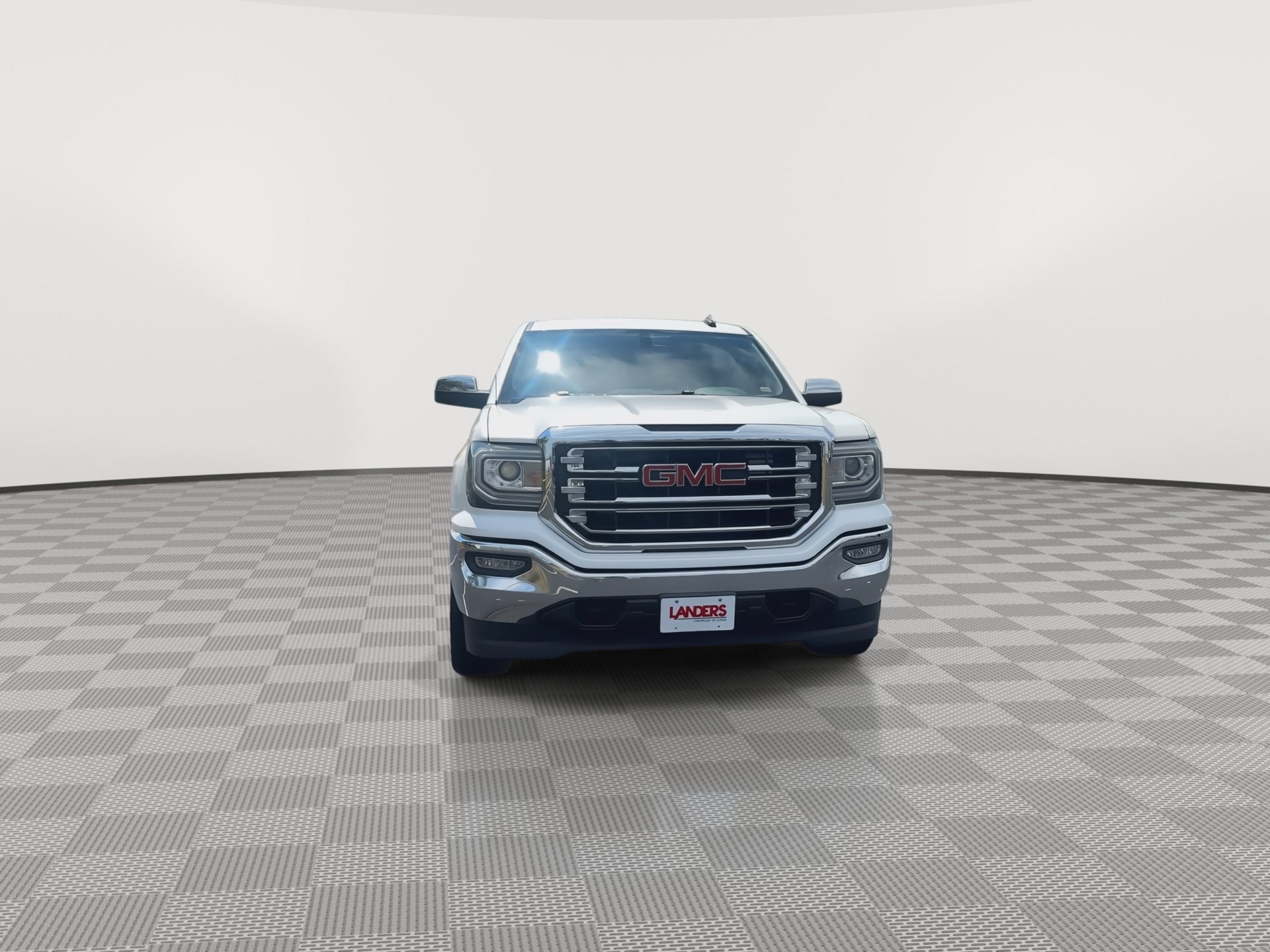 Used 2018 GMC Sierra 1500 SLT w/ SLT Premium Package AWD/4WD image 3
