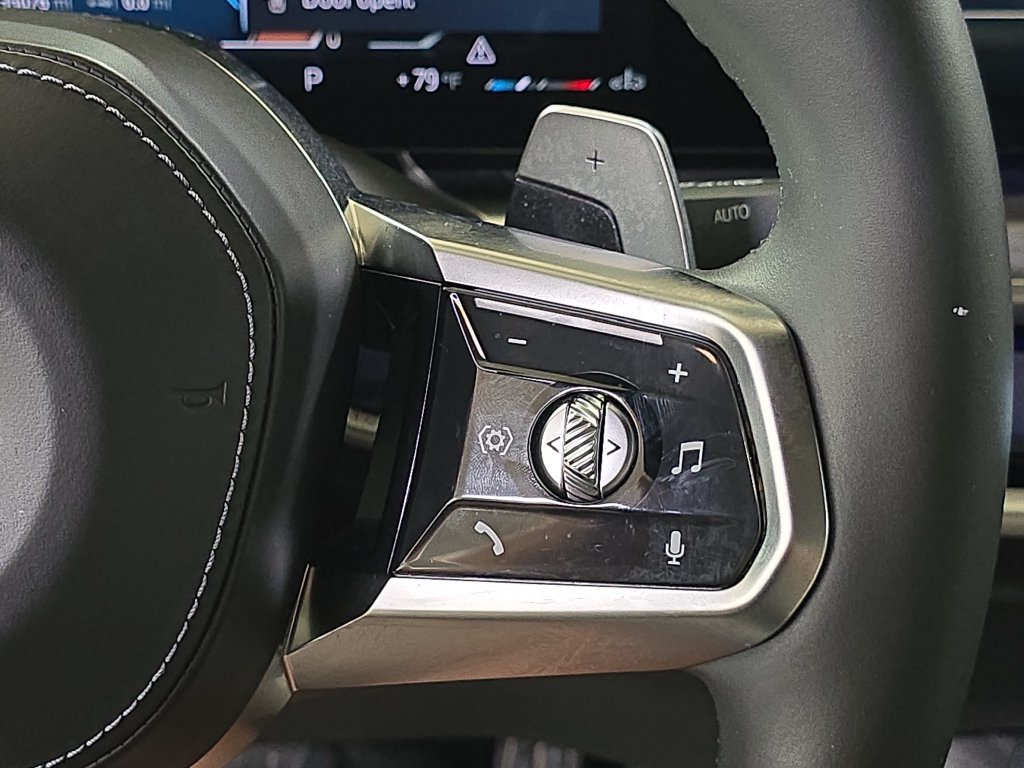 Certified 2023 BMW 740i RWD image 18