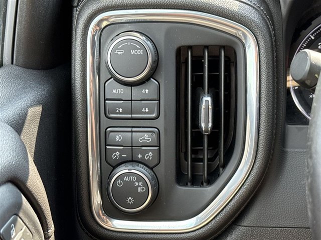 Certified 2020 Chevrolet Silverado 1500 LT Trail Boss AWD/4WD image 17