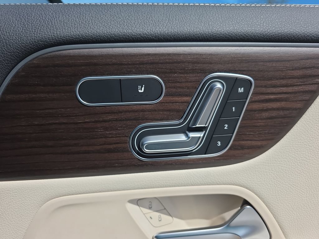 New 2026 Mercedes-Benz GLA 250 4MATIC image 17