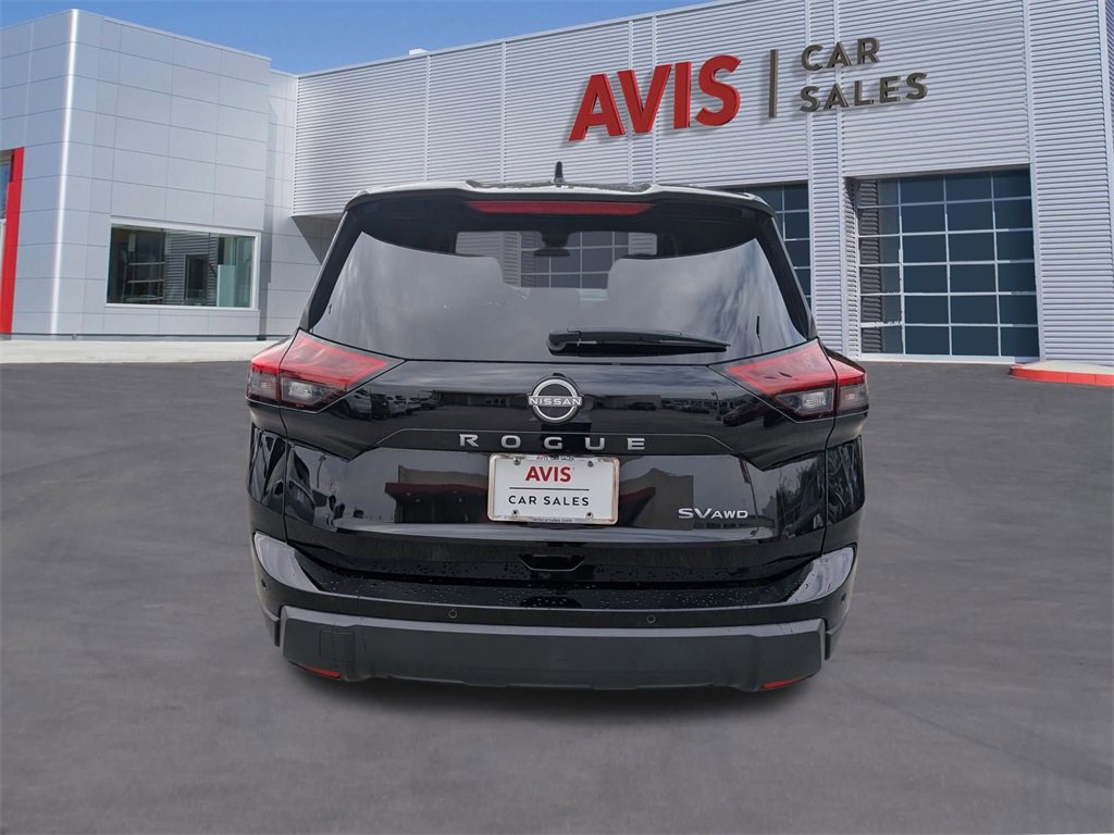 Used 2024 Nissan Rogue SV image 7