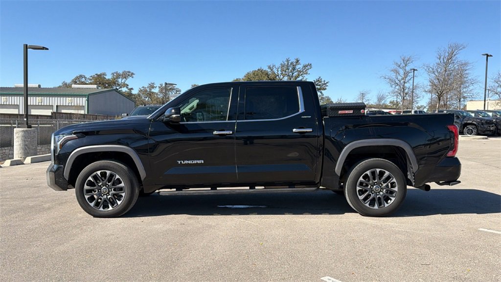 Used 2022 Toyota Tundra Limited image 2