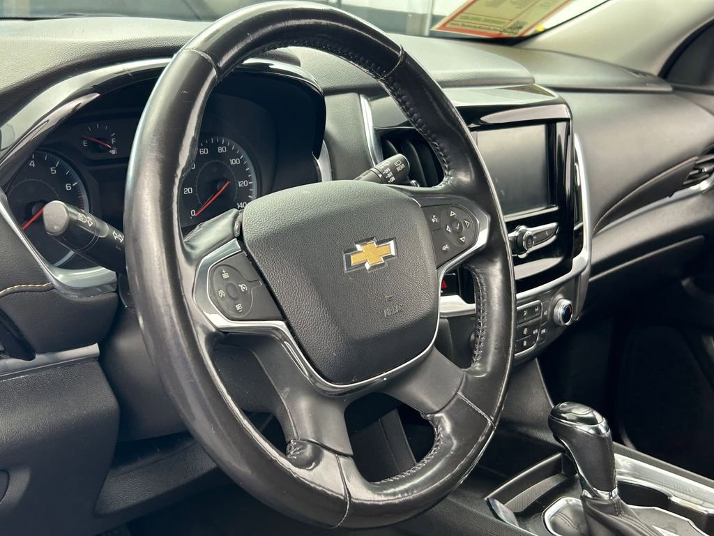Used 2019 Chevrolet Traverse LT FWD image 12