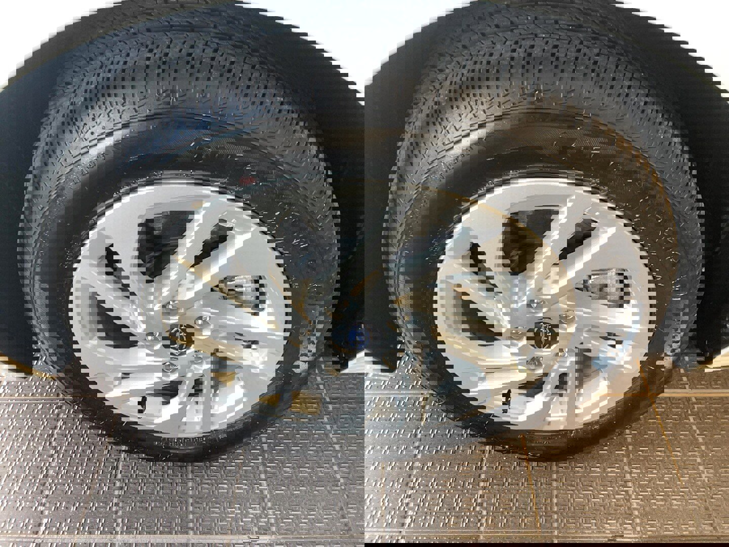 Used 2025 Subaru Impreza 2.0i image 6