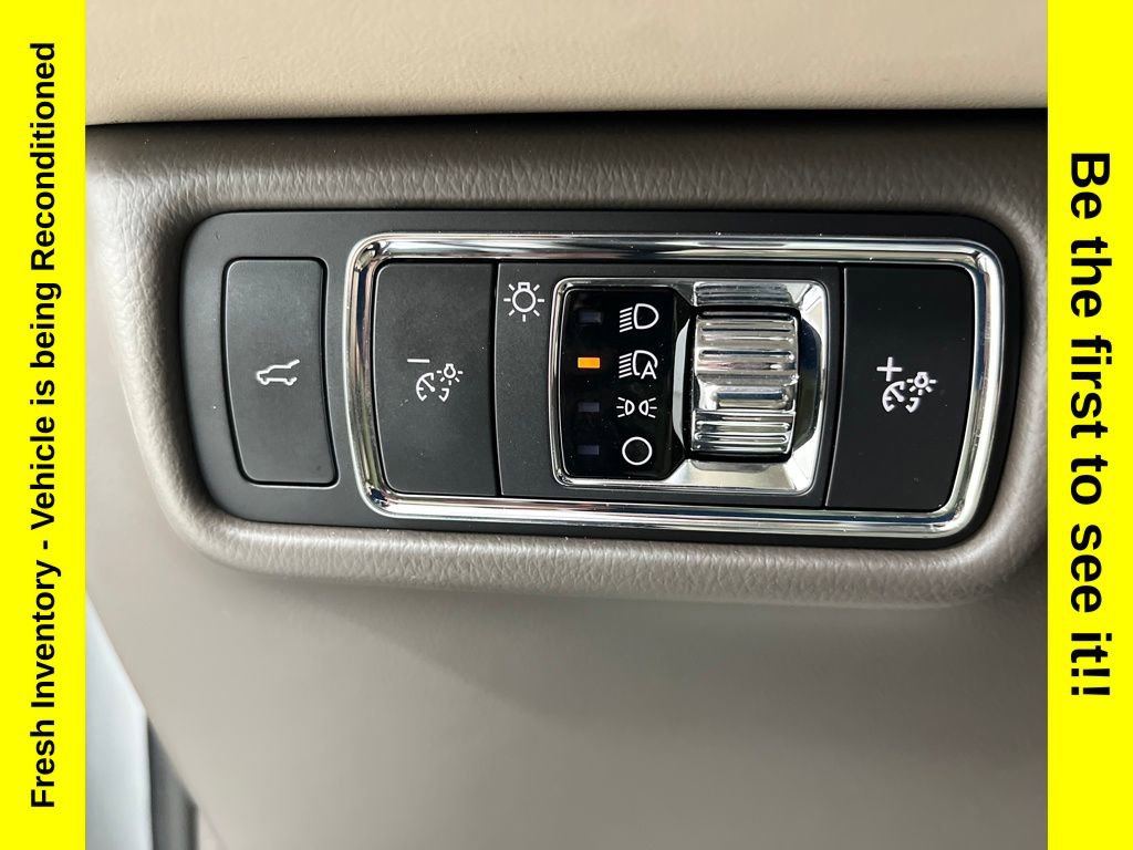 Used 2023 Lincoln Aviator Reserve w/ Equipment Group 201A image 31