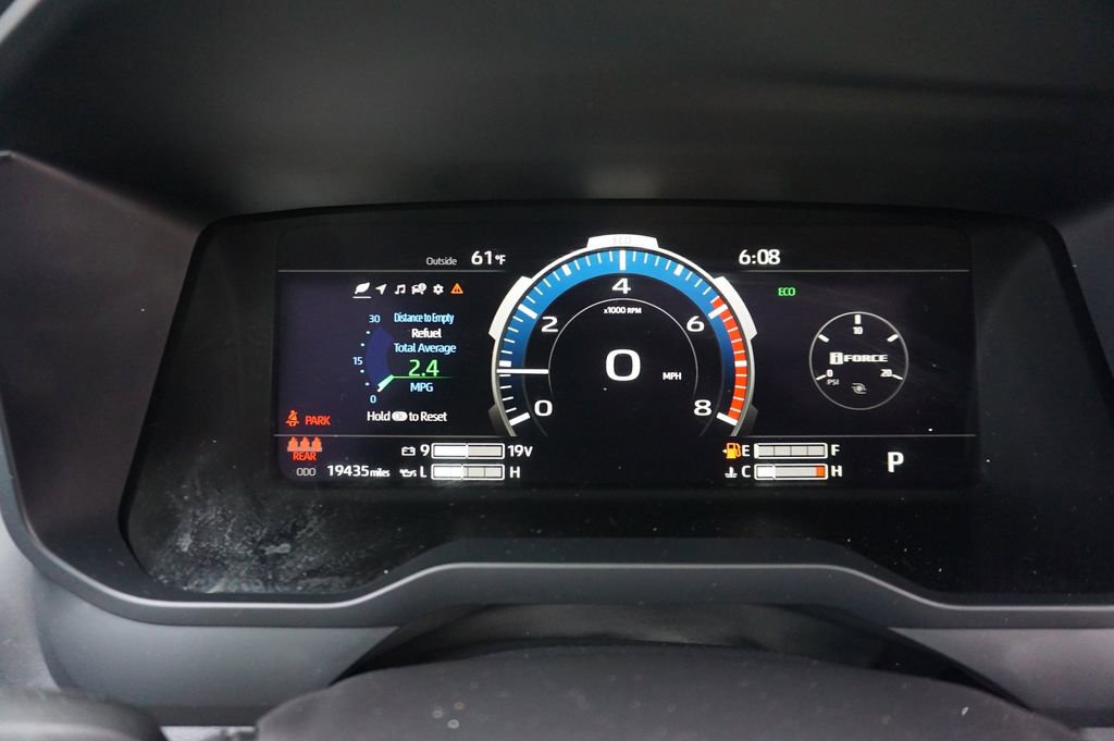 Used 2025 Toyota Tundra Platinum AWD/4WD image 7