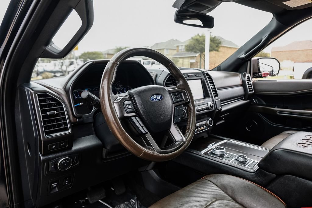 Used 2021 Ford Expedition King Ranch AWD/4WD image 2