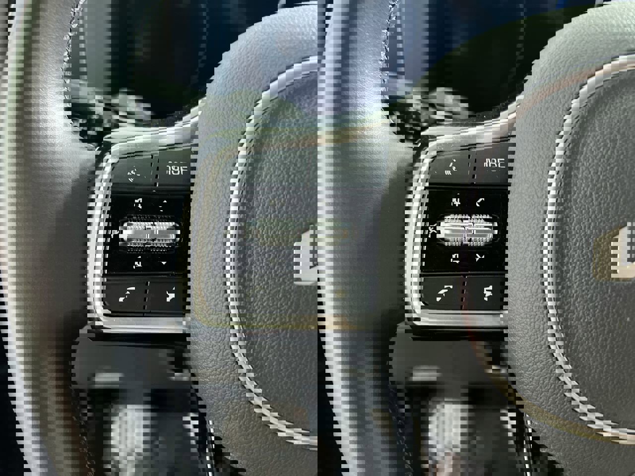 Used 2024 Kia Carnival SX Prestige image 16