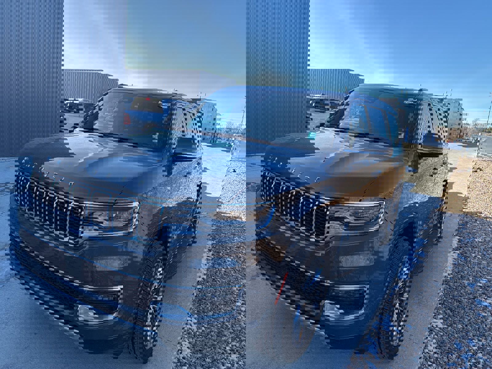 Used 2022 Jeep Wagoneer Series II w/ Premium Group I image 2