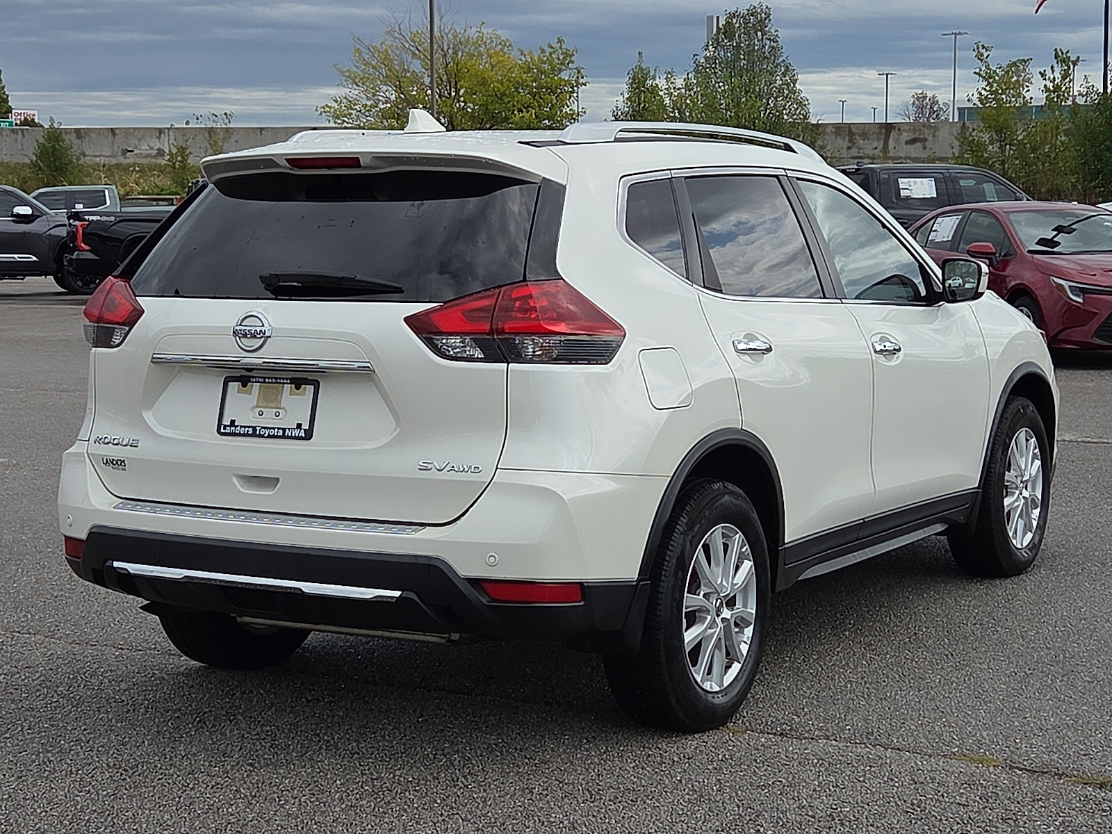 Used 2020 Nissan Rogue SV AWD/4WD image 5