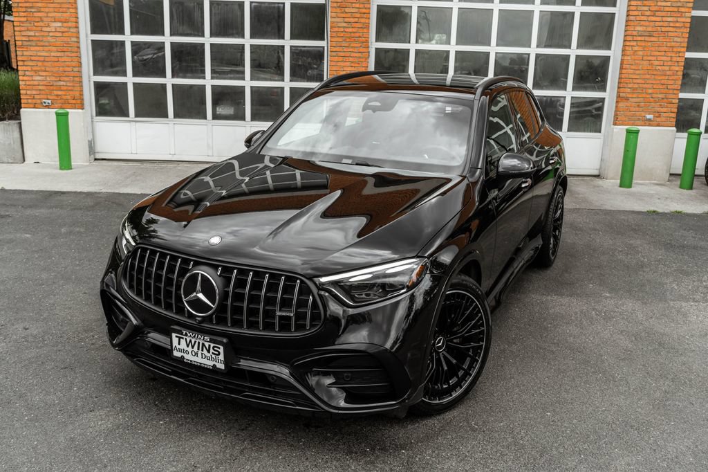 Used 2025 Mercedes-Benz GLC 43 AMG 4MATIC image 2