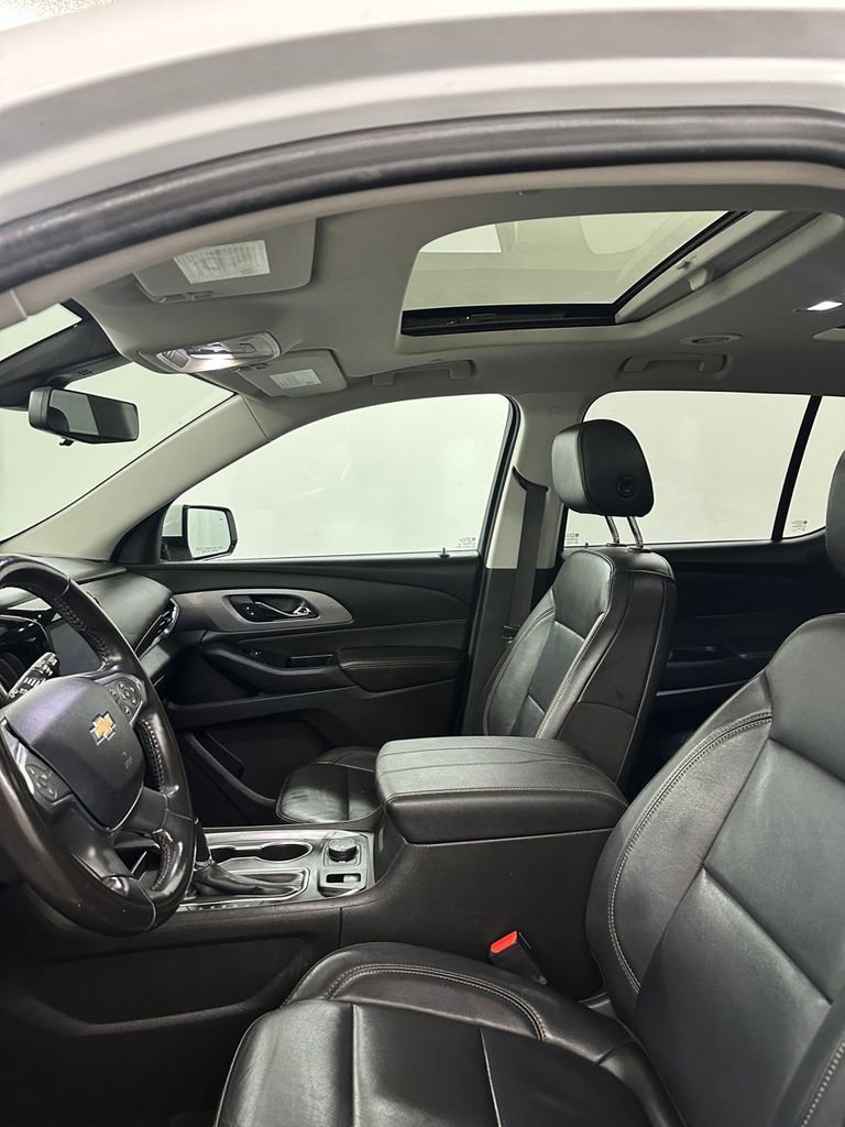 Used 2019 Chevrolet Traverse RS image 12