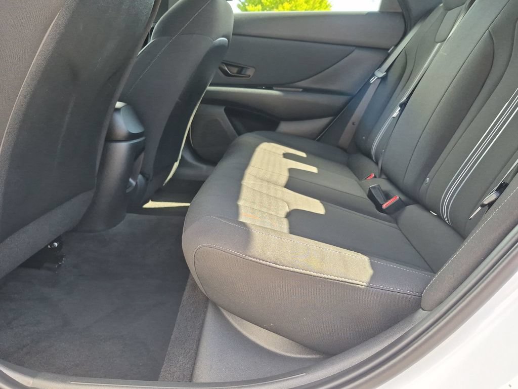 Used 2026 Hyundai Elantra Sport FWD image 21