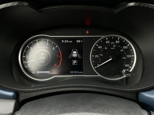 Used 2025 Nissan Versa SV FWD image 28