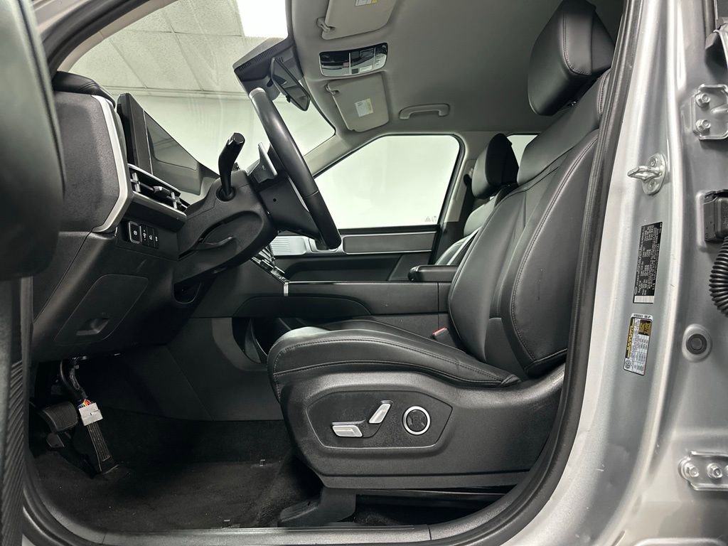 Used 2025 Hyundai Santa Fe SEL image 19