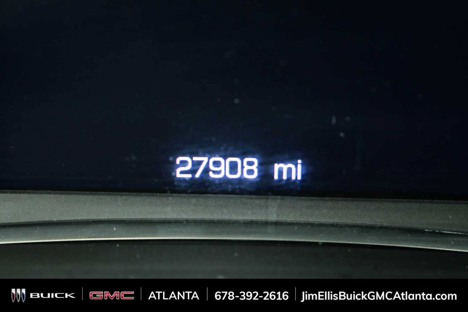 Used 2023 GMC Acadia SLE FWD image 8