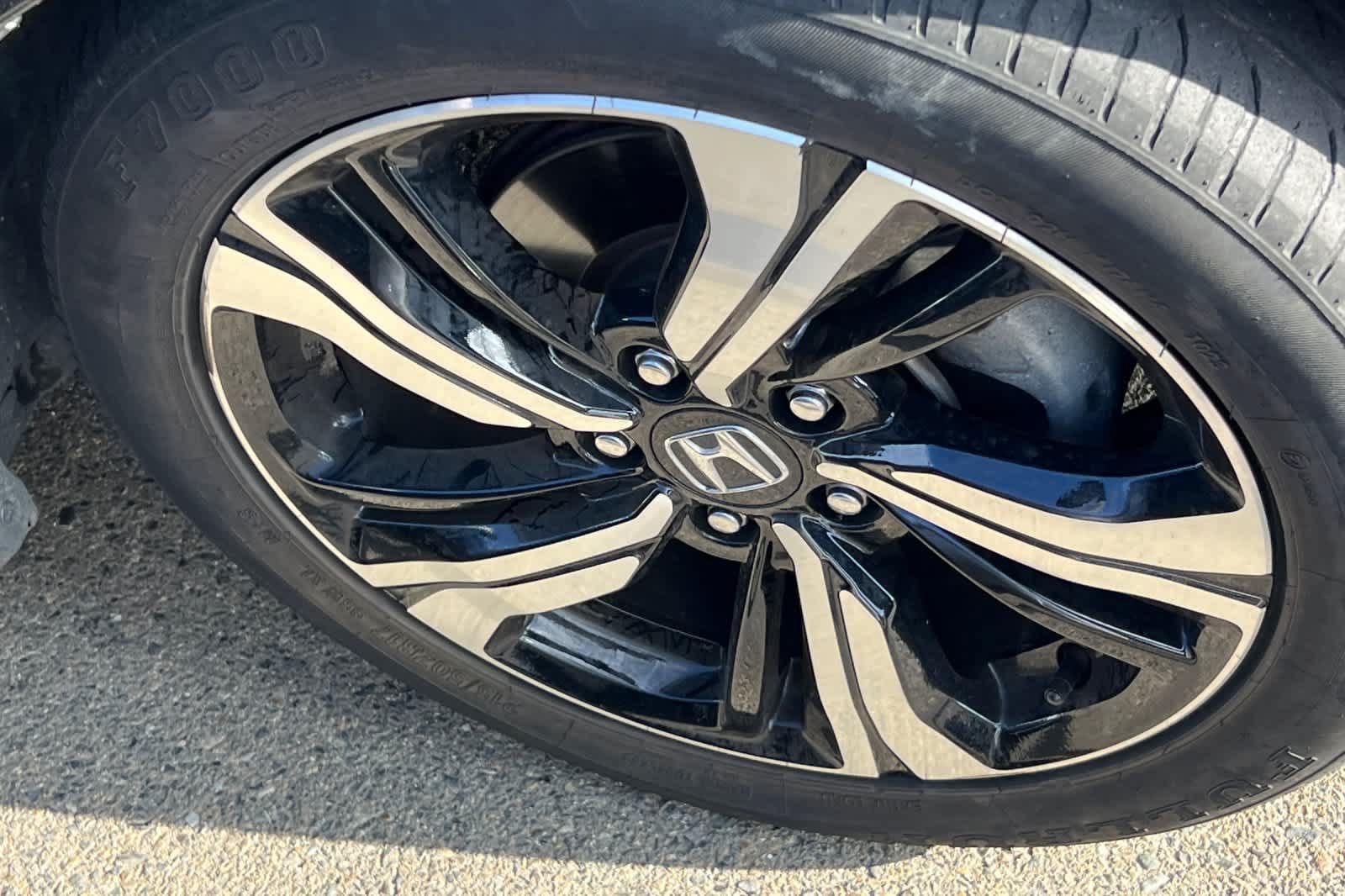 Used 2017 Honda Civic Touring image 15