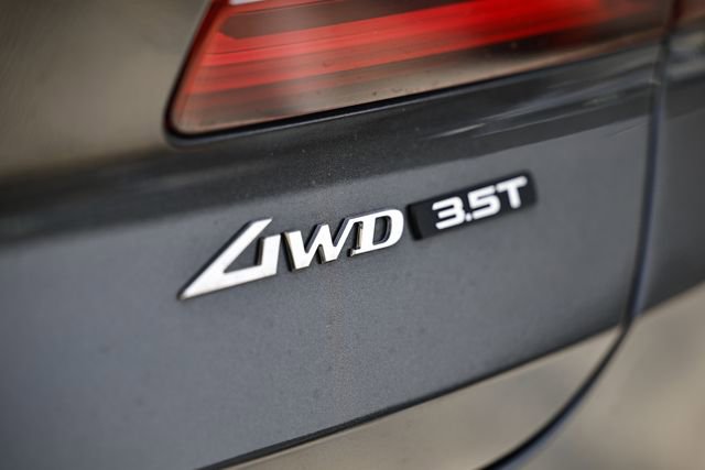 Certified 2025 Genesis GV80 3.5T Prestige image 10