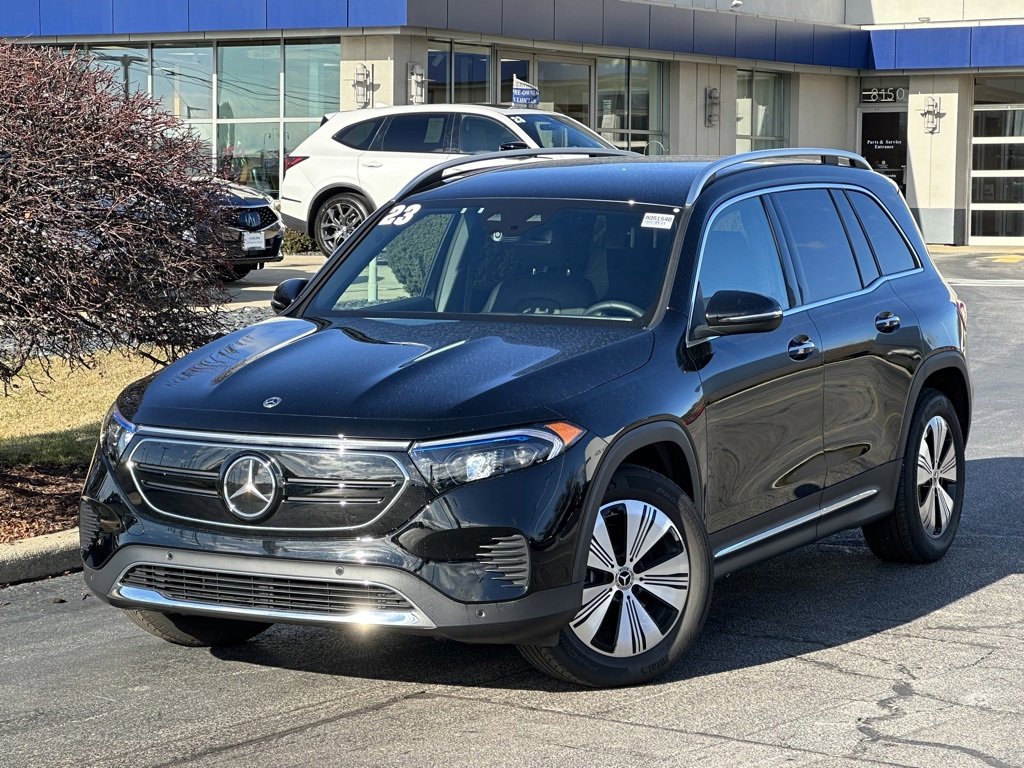 Used 2023 Mercedes-Benz EQB 300 4MATIC image 2