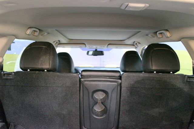 Used 2016 Nissan Rogue SL AWD/4WD image 16