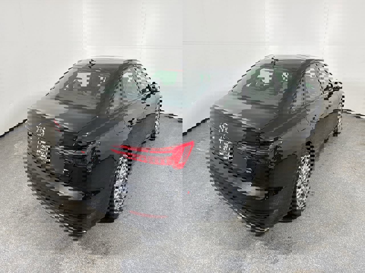 Used 2025 Audi A6 Premium Plus w/ Premium Plus Package image 37