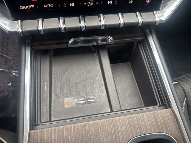 Used 2024 GMC Acadia Denali image 29