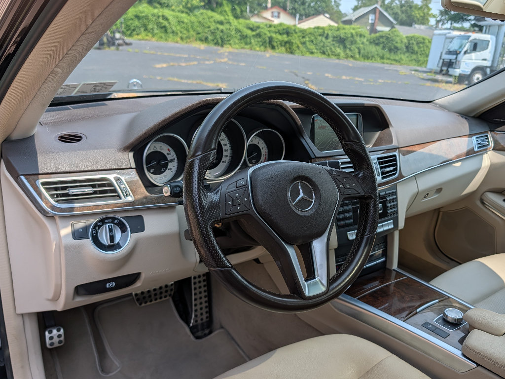 Used 2015 Mercedes-Benz E 350 4MATIC Sedan w/ Premium 1 Package image 20