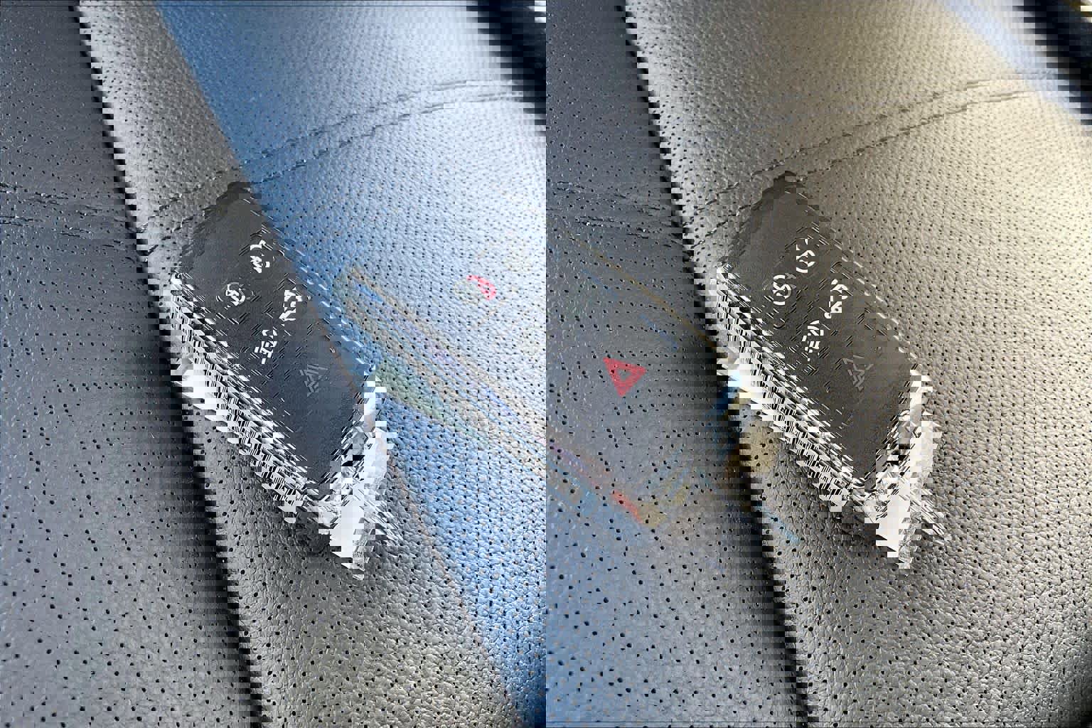 New 2026 Land Rover Range Rover Velar Dynamic SE image 35