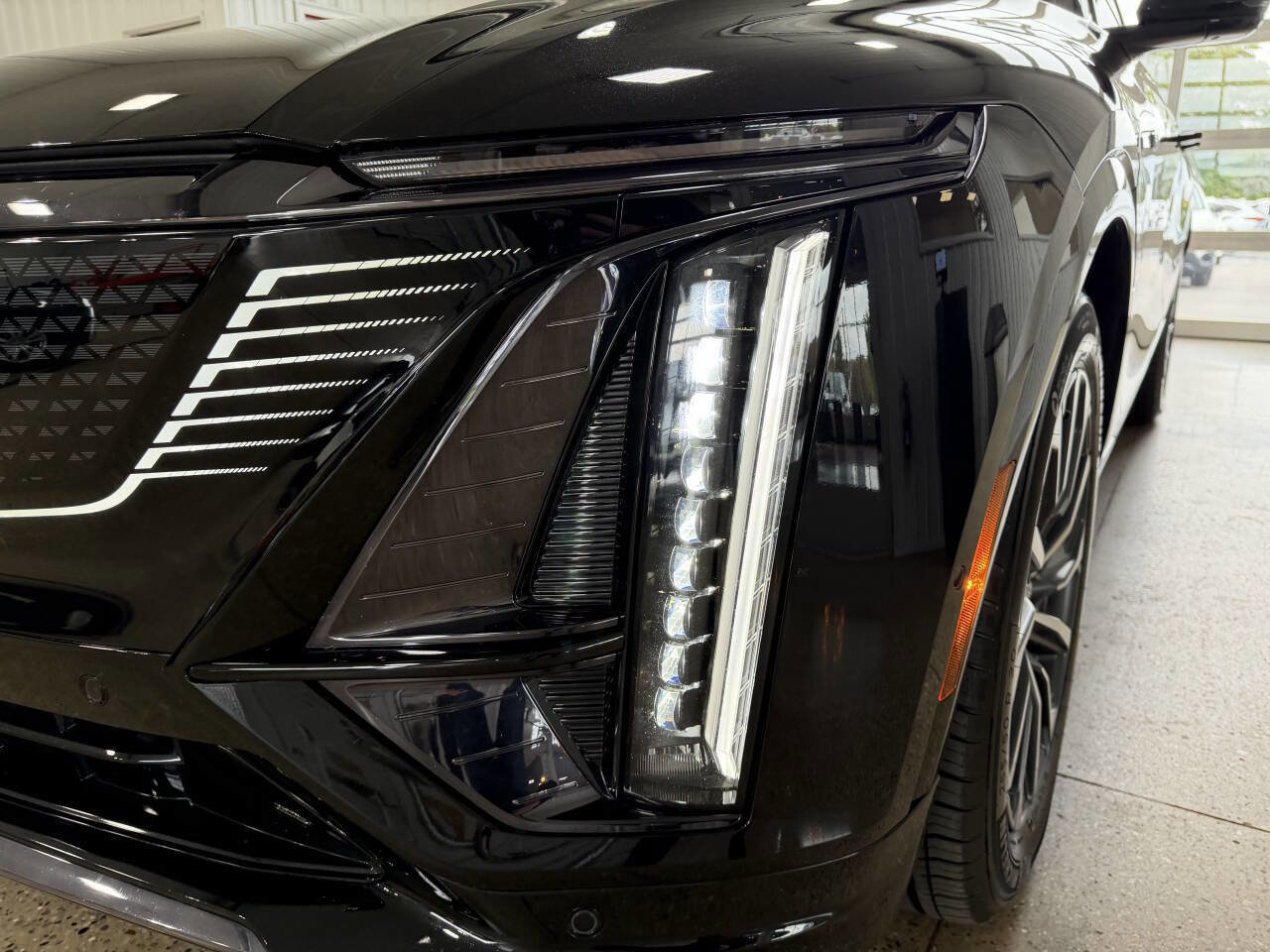 Used 2023 Cadillac XT6 Premium Luxury w/ Technology Package image 53