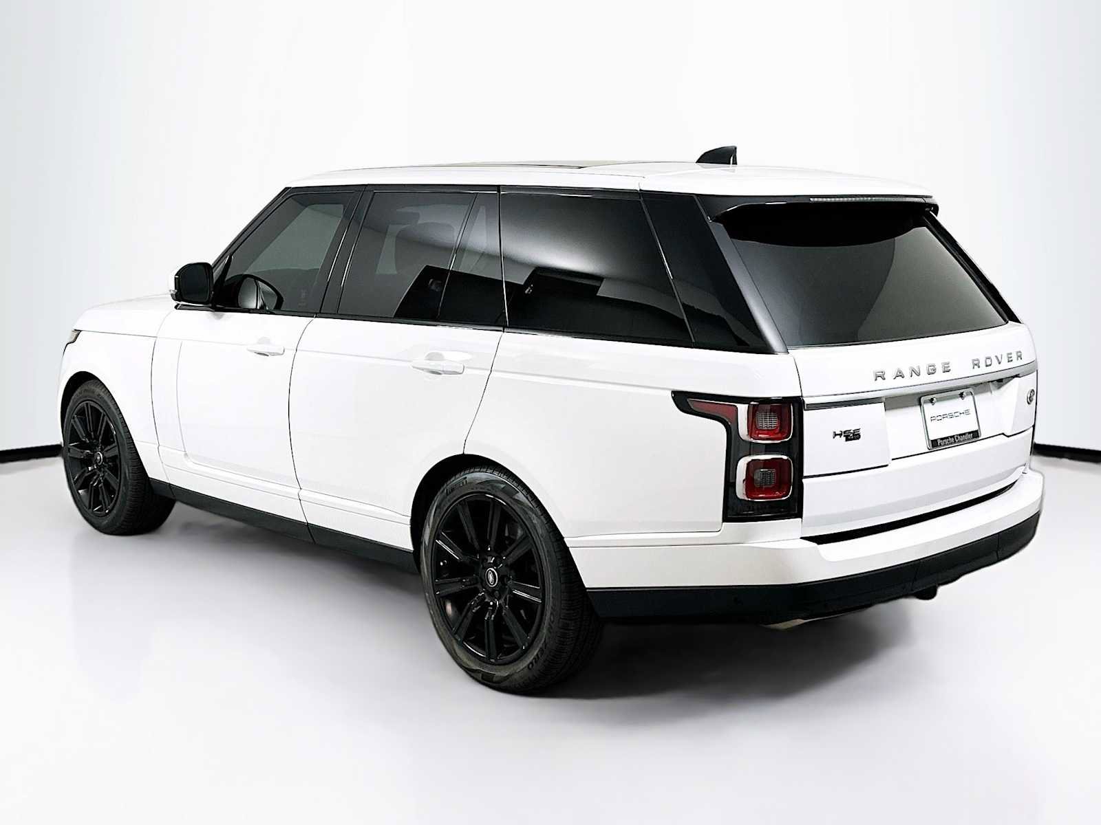 Used 2021 Land Rover Range Rover Westminster Edition image 3