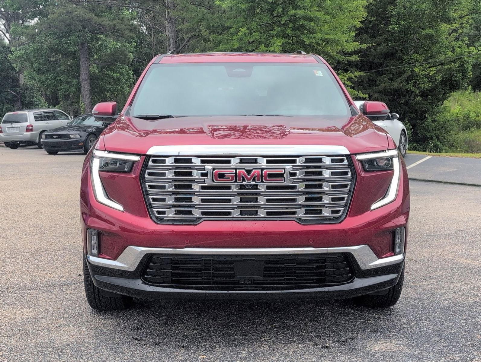 New 2026 GMC Acadia Denali FWD image 9