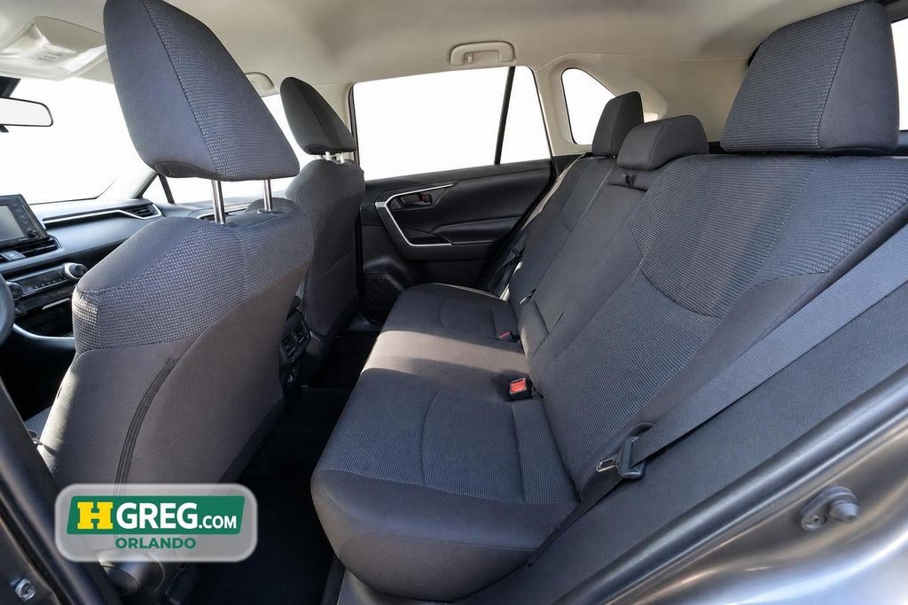 Used 2022 Toyota RAV4 LE FWD image 16