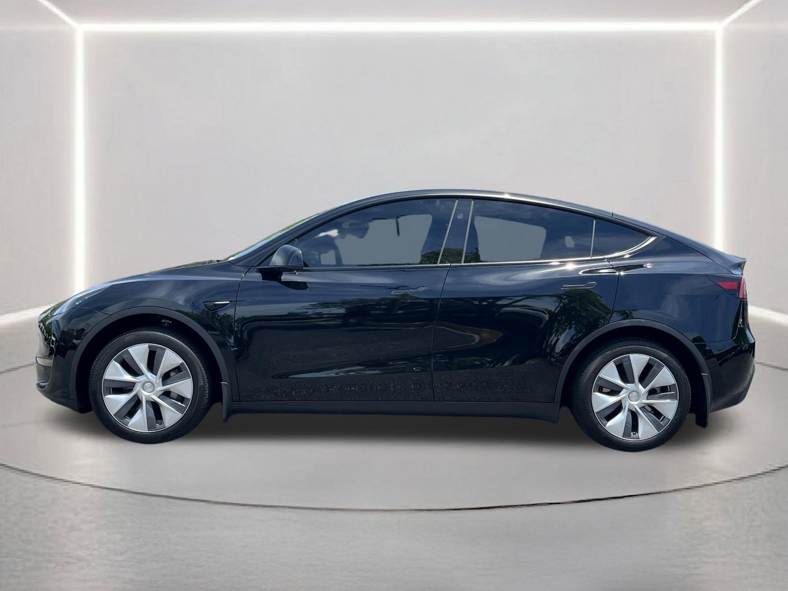 Used 2024 Tesla Model Y Long Range AWD/4WD image 20