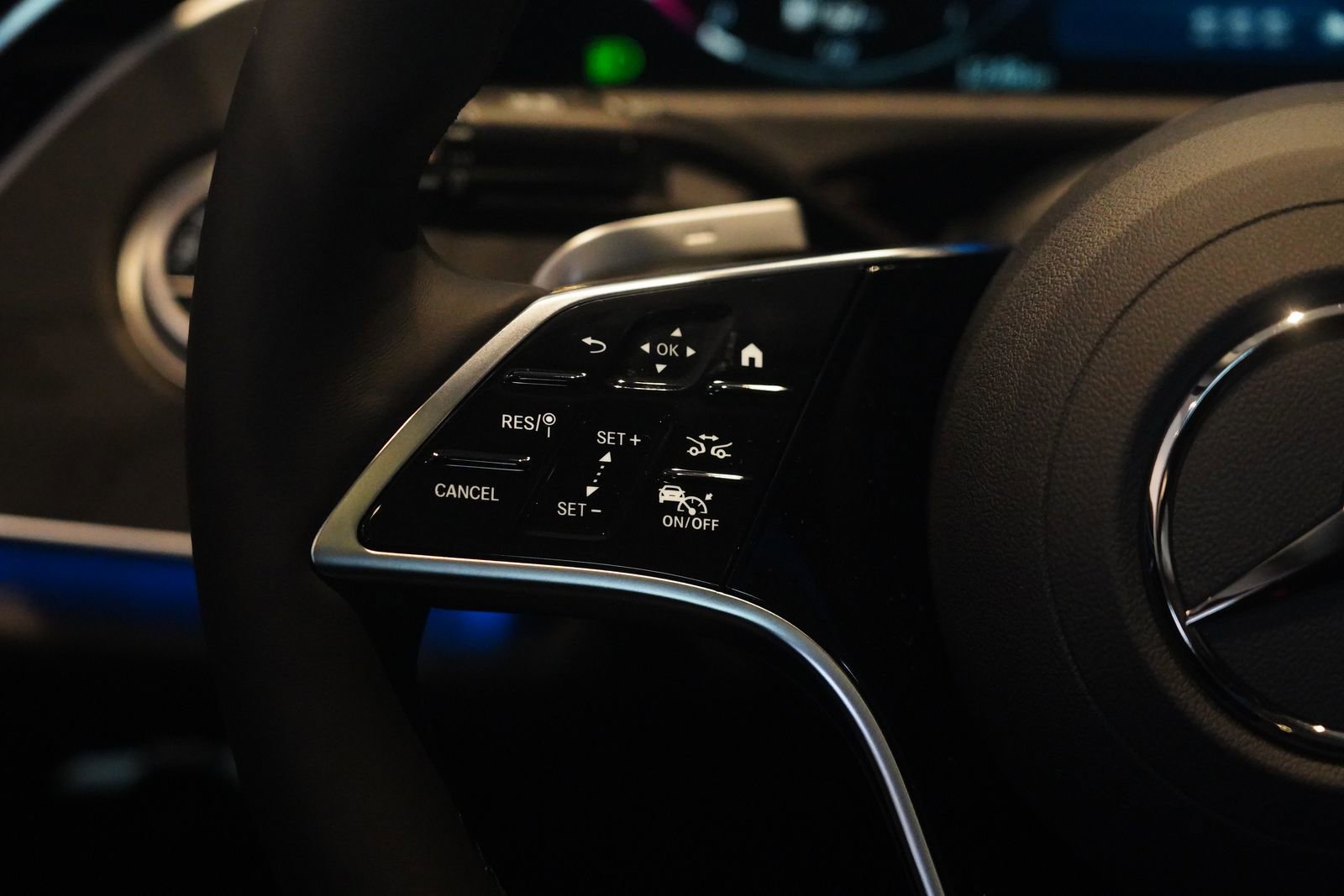 New 2026 Mercedes-Benz E 350 4MATIC Sedan image 19