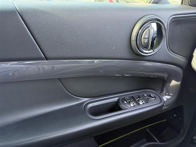 Used 2019 MINI Cooper Countryman SE w/ Premium Package image 31