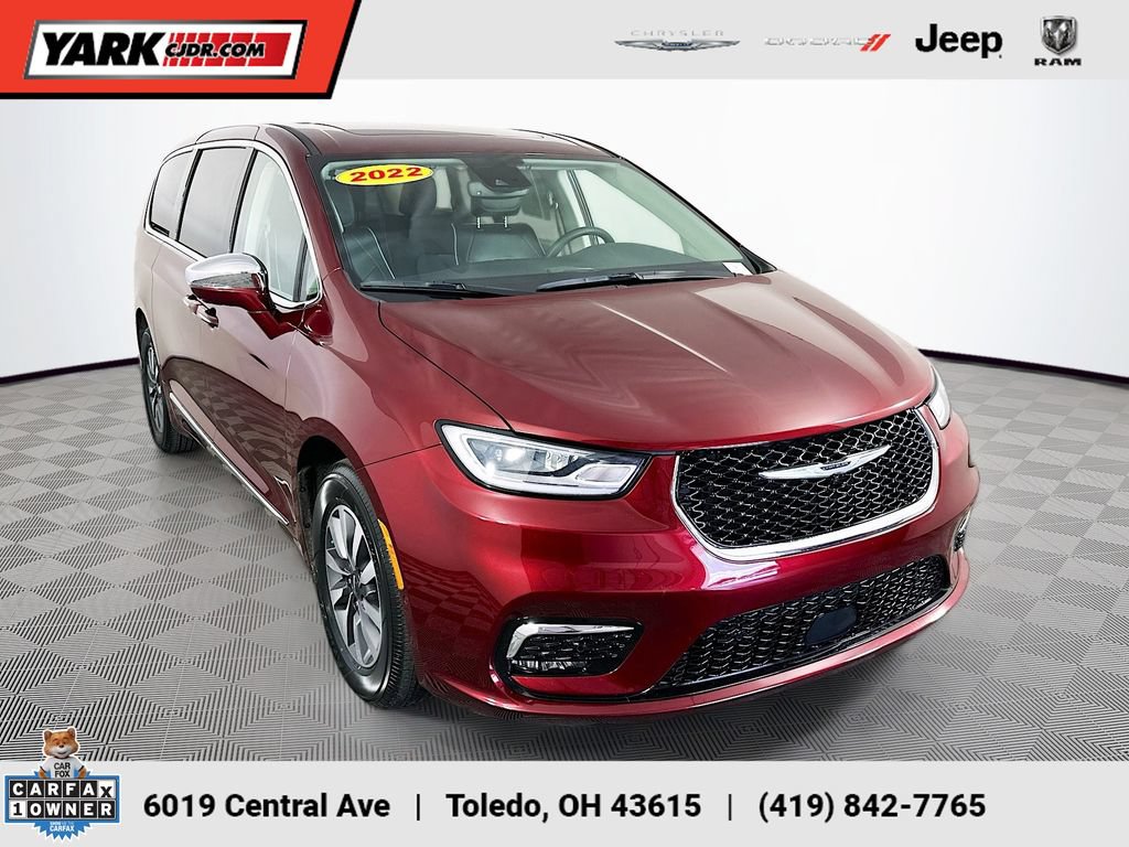 Used 2022 Chrysler Pacifica Limited FWD 360° Tour