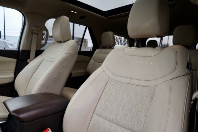 Used 2022 Ford Explorer Platinum w/ Equipment Group 601A image 20