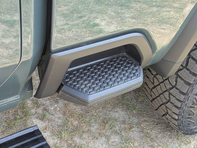 New 2026 Chevrolet Silverado 2500 ZR2 AWD/4WD image 31