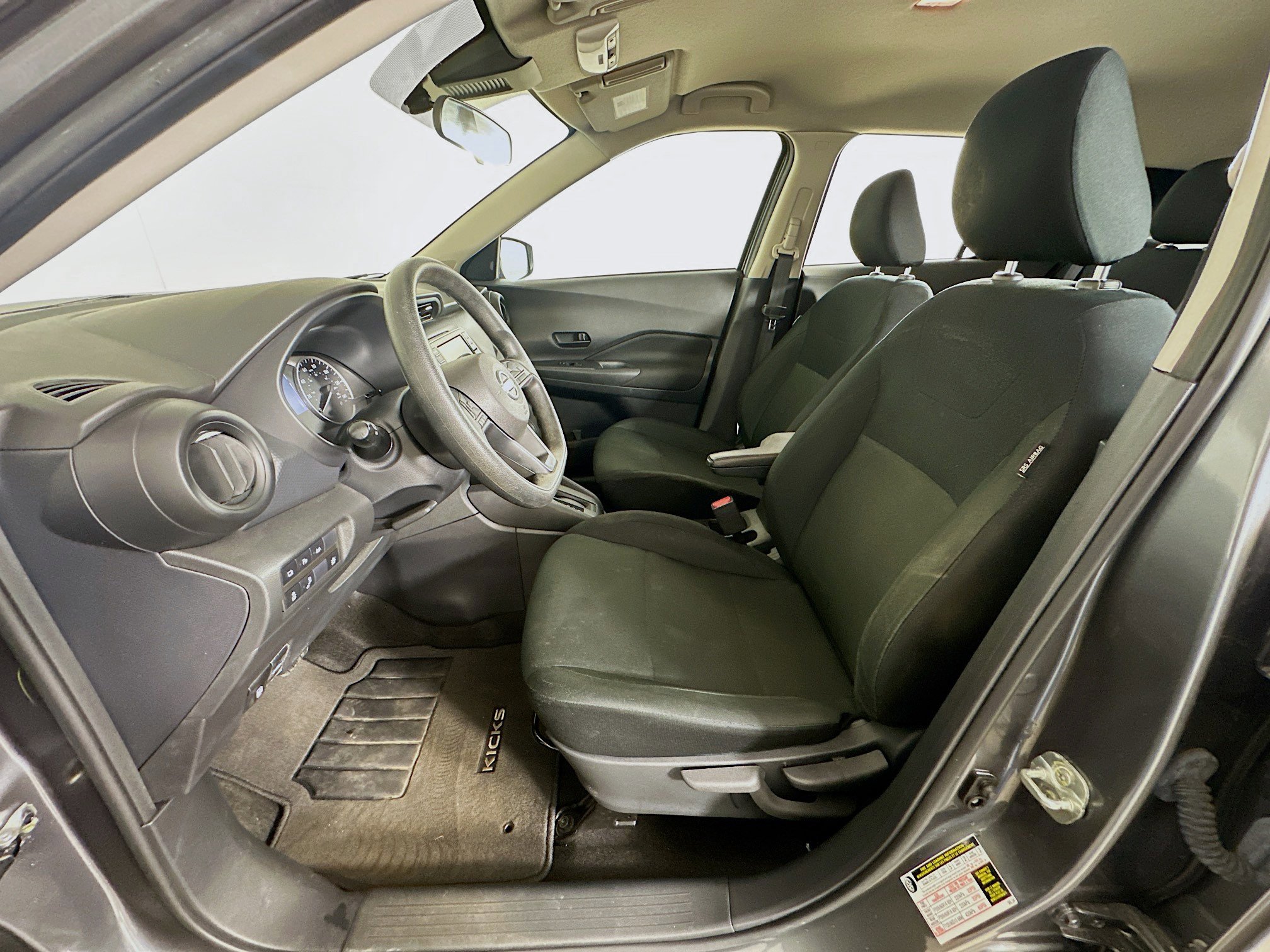 Used 2024 Nissan Kicks S image 13